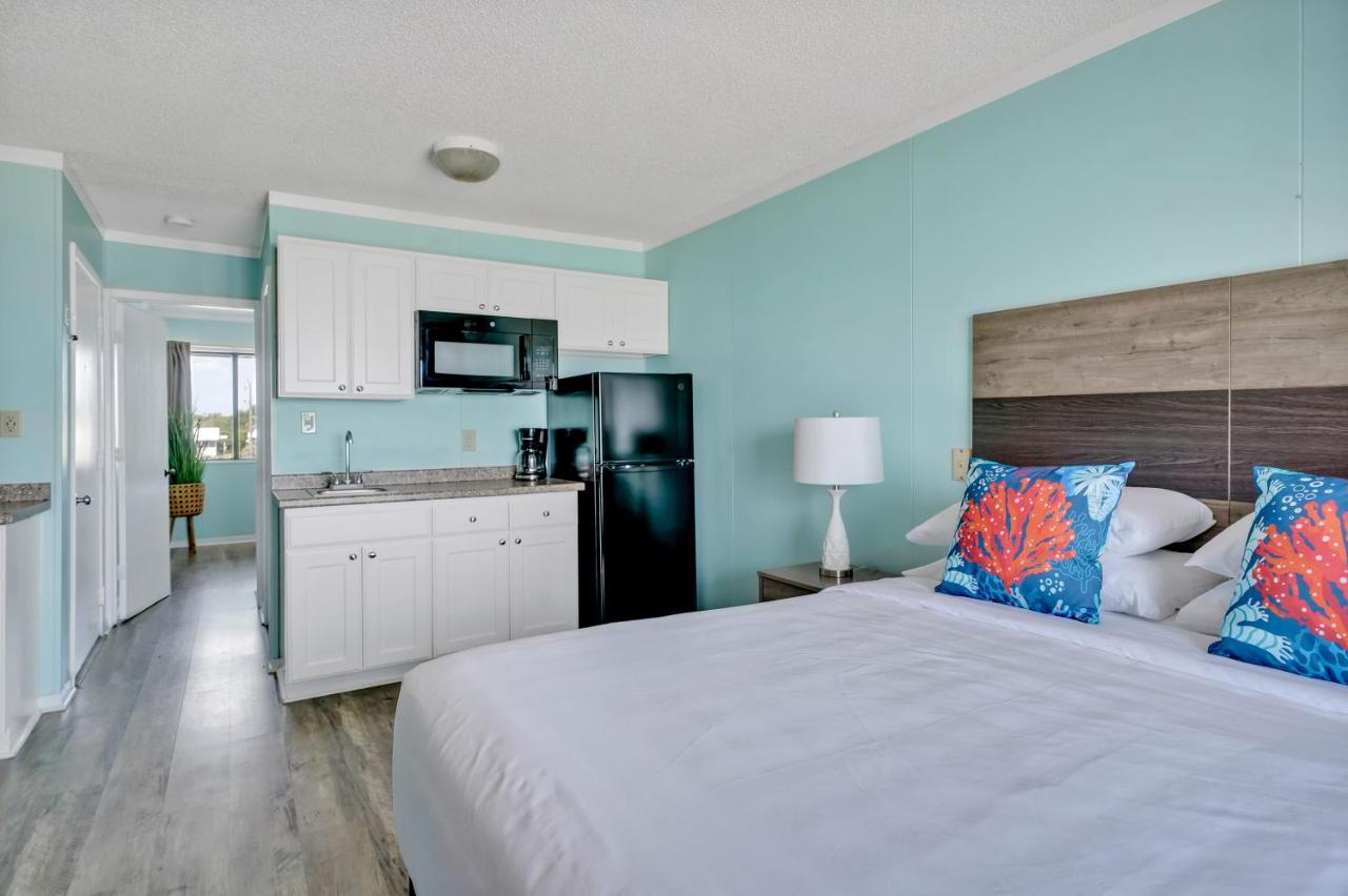 Motel Admiral'S Quarters à Kure Beach Extérieur photo