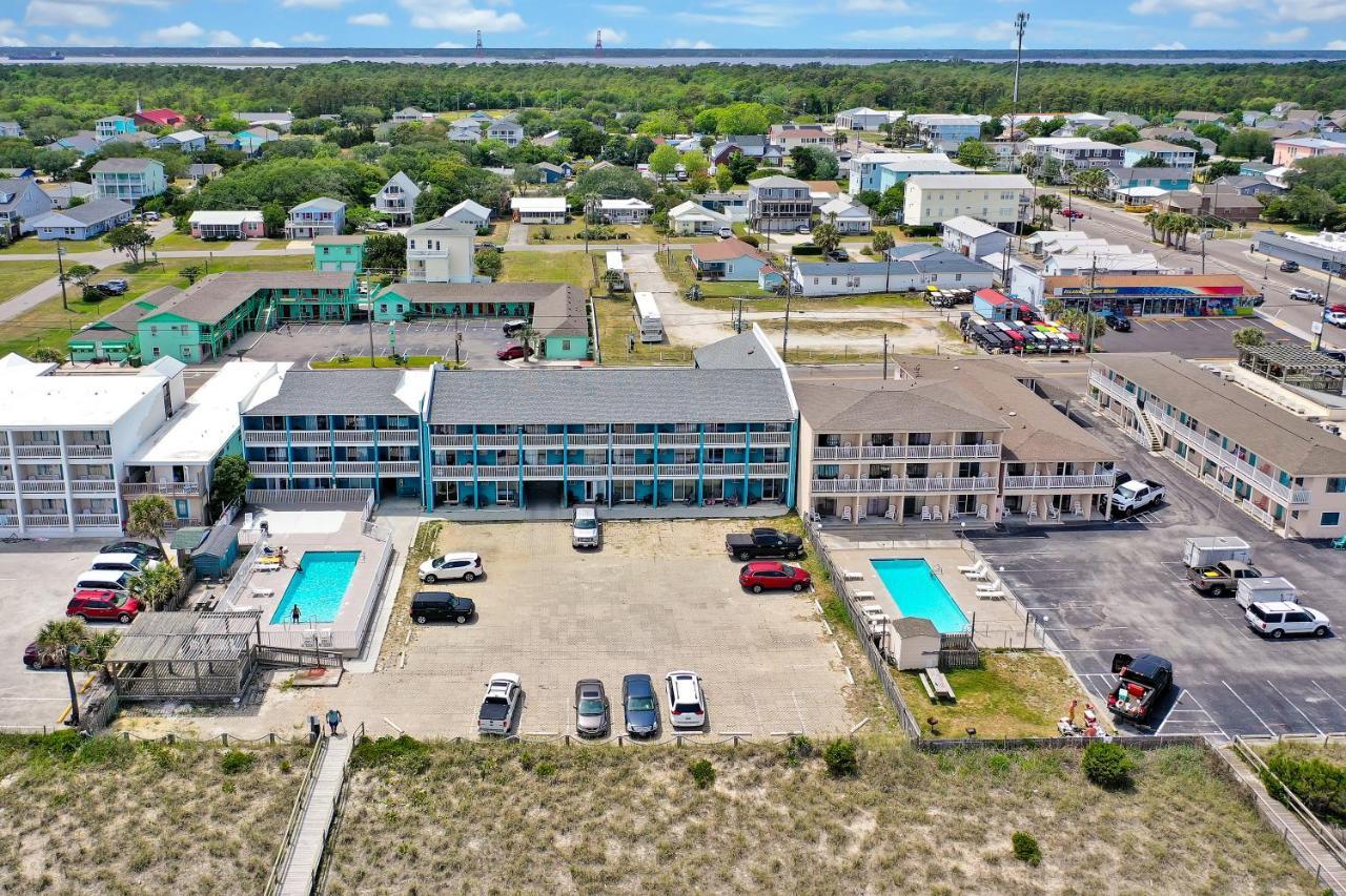 Motel Admiral'S Quarters à Kure Beach Extérieur photo